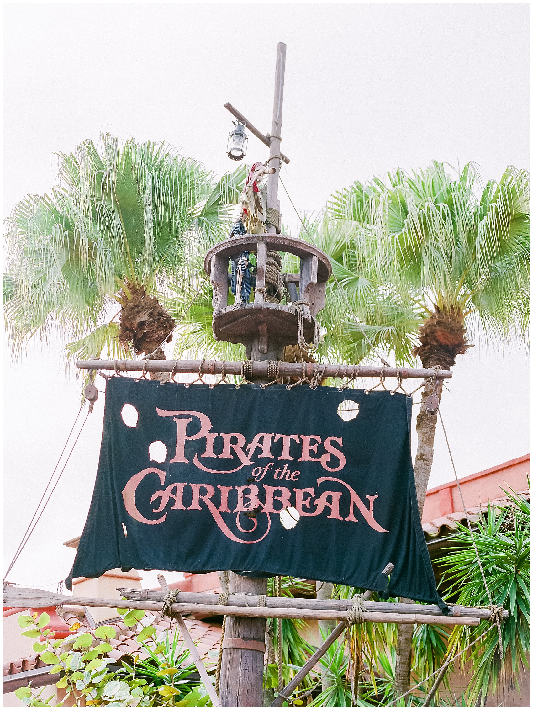 Disney wedding photographer | Pirates of the caribbean ride