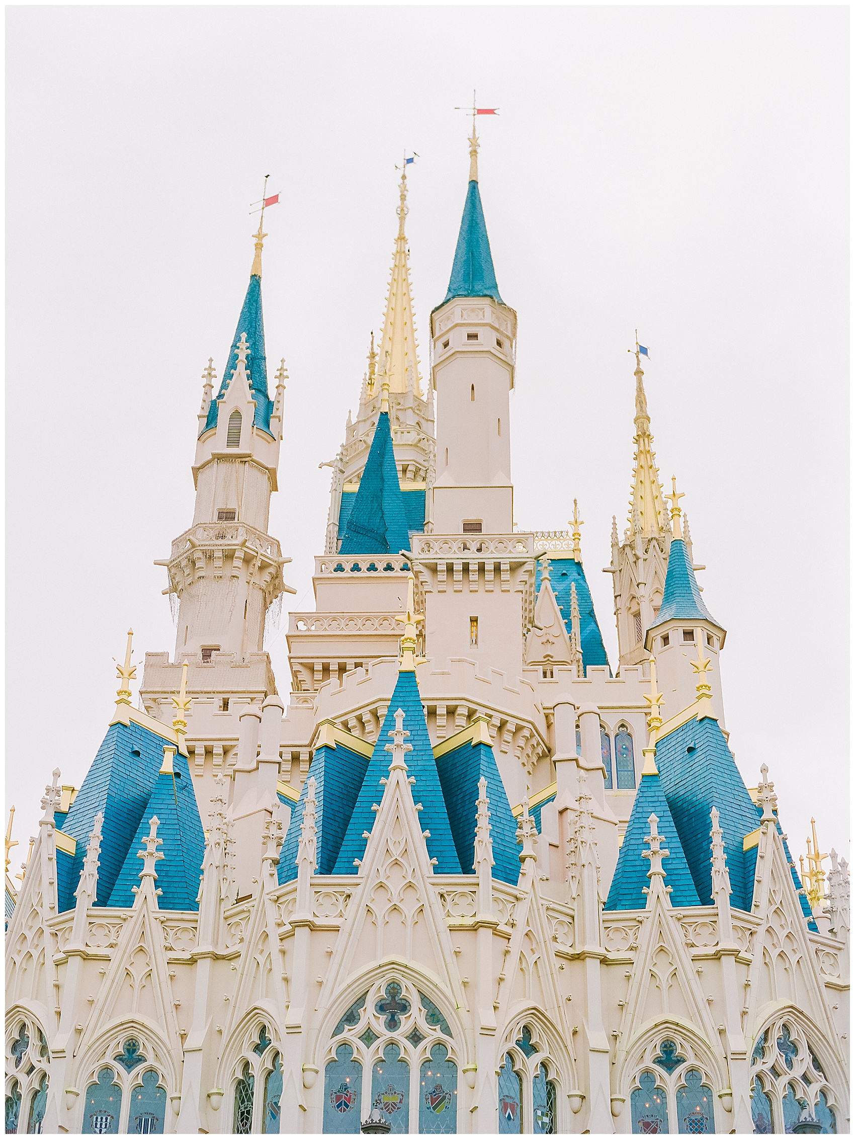 Cinderella's castle at DisneyWorld | Disney wedding photographer